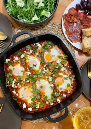A picture of Shakshuka.
