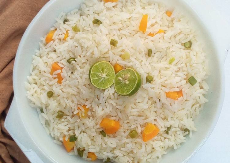 How to Prepare Homemade Veggies rice