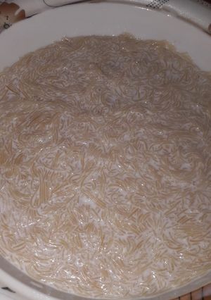 A picture of Doodh wali siwayan.