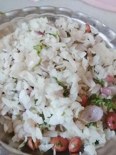 A picture of White kanda poha.