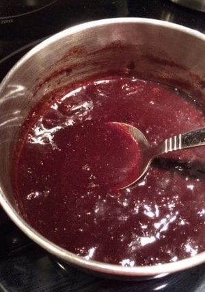 A picture of Cherry bourbon glaze.