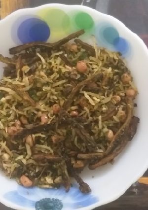 A picture of Karare karele.