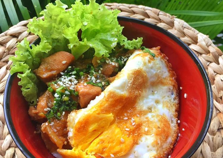 Langkah Mudah untuk Menyiapkan Rice bowl bestik ayam Anti Gagal