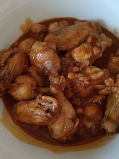 Una foto de Alitas de pollo en salsa barbacoa Thermomix
