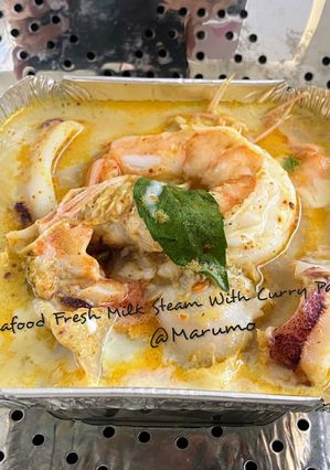 A picture of Seafood Fresh Milk Steam With Curry Paste.