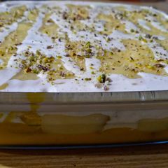 A picture of Mango custard trifle.
