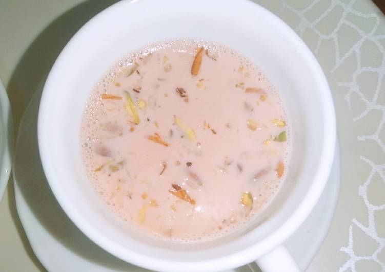 How to Make Speedy Kashmiri chai, Pink Tea