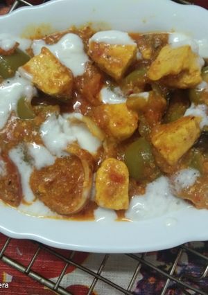 A picture of Paneer Tikka Masala.