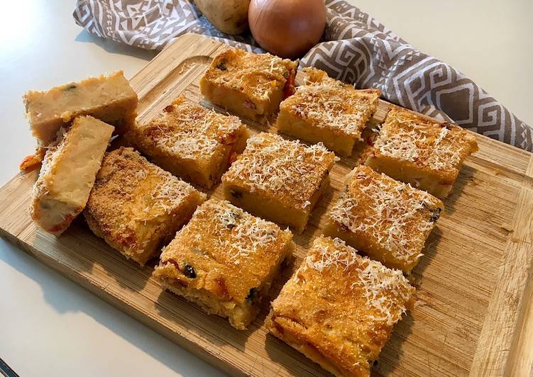 Easiest Way to Make Homemade Pizza di patate, pomodorini e capperi 🥔🍅🧅