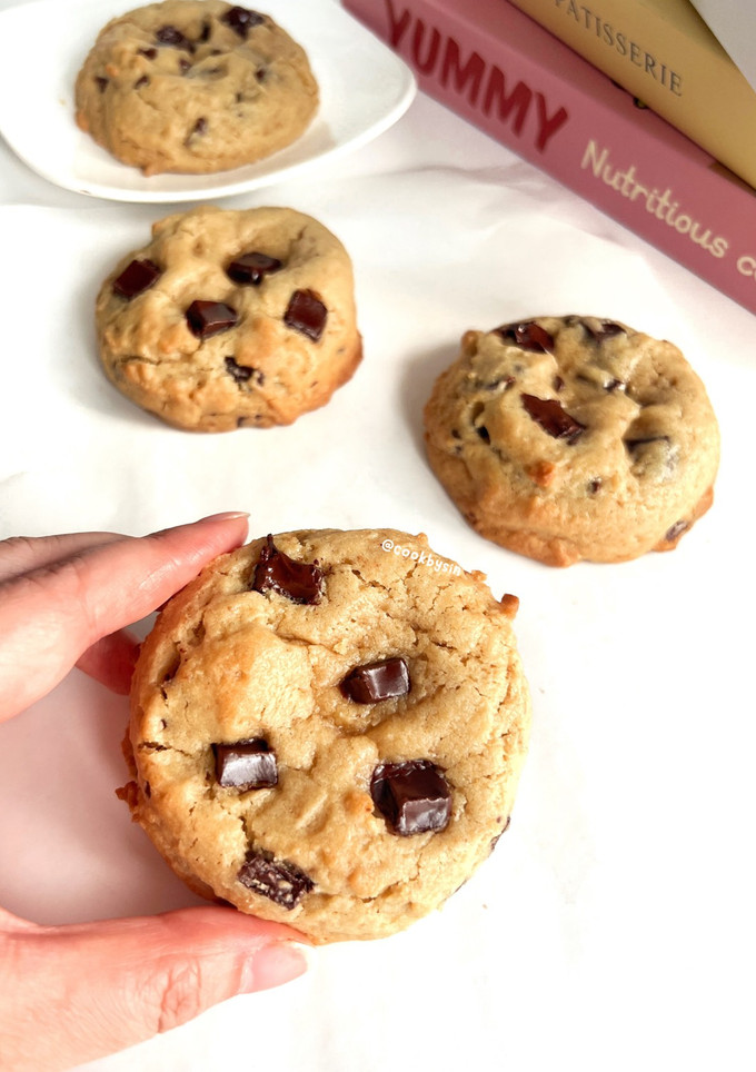 Foto resep Soft and Chewy Melted Chocolate Cookies