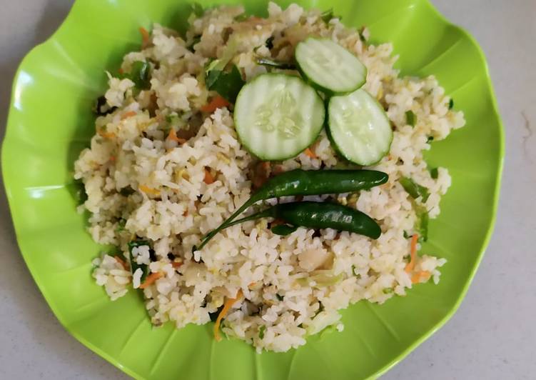 Bagaimana Menyiapkan Nasi goreng hijau, Bisa Manjain Lidah