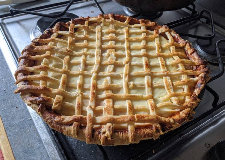 Recipe of Ultimate Cherry and Ricotta Pie