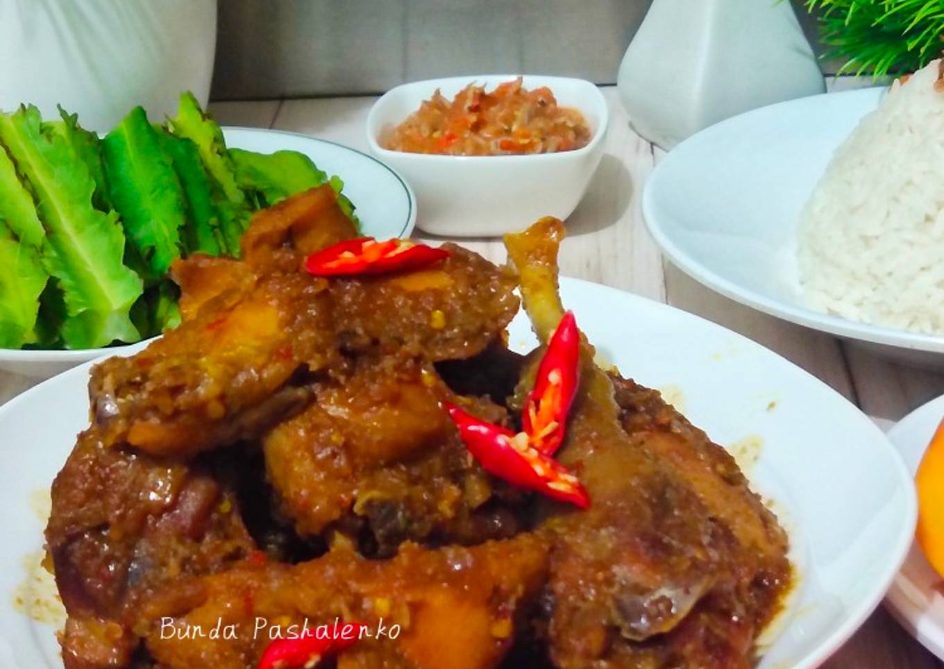 Ayam Pedas Bumbu Kuning