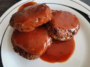 Una foto de jurel o chicharro salsa