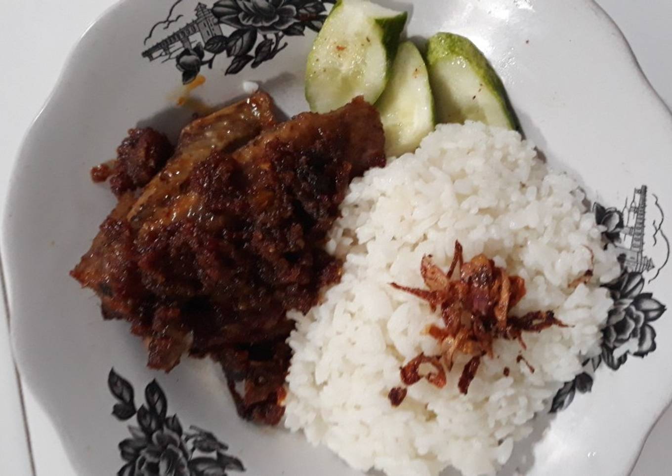 Bebek Bumbu Hitam Khas Madura