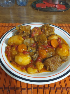 Una foto de 🥘 Falda ternera guisada 🥘