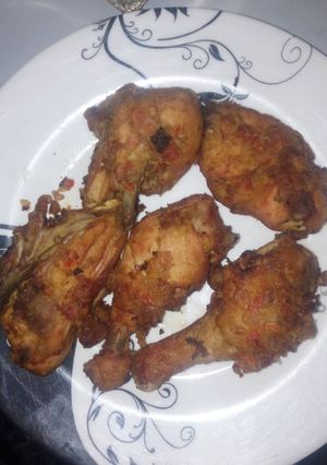 A picture of Marinated Fried chicken.