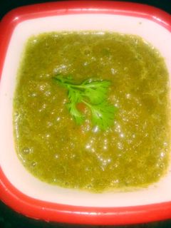 धनिया टमाटर की चटपटी चटनी (Dhaniya tamatar ki chatpati chutney recipe in hindi) रेसिपी मुख्य फोटो