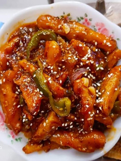 தேன் மிளகாய் உருளைக்கிழங்கு (honey chilli potato) செய்முறை முக்கிய புகைப்படம்