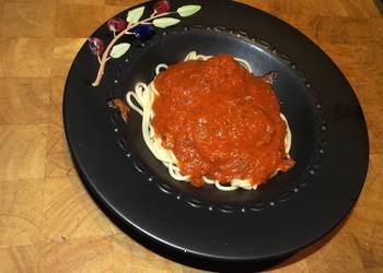 Ready to Serve Shrimp on Pasta with Marinara Sauce Delicious Perfect
