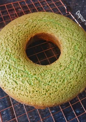 Foto resep Bolu Pandan Lembut 4 Telur (All in One Method)