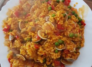 Una foto de Mi arroz con chirlas