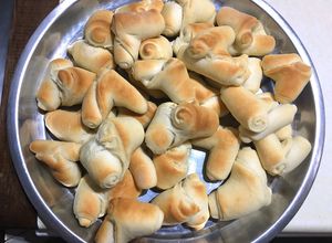 Una foto de PAN CON GRASA / CUERNITOS sin grasa