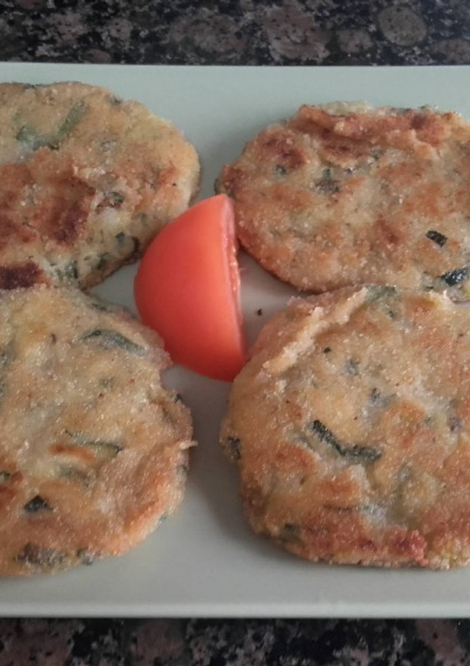 Una foto de Hamburguesas de calabacín y queso #mirecetario