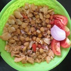 A picture of Chana papry chat.