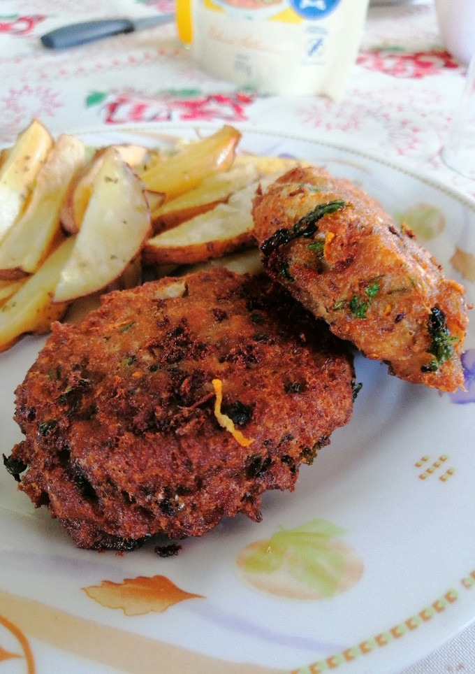 Una foto de Croqueta de jurel al puré con cilantro