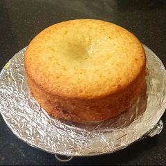 A picture of Vanilla cake (cooker recipe).