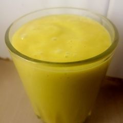 Avocado mango smoothie A picture of Avocado mango smoothie.