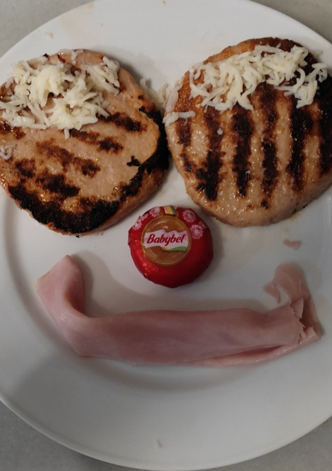 Una foto de Cena divertida para los más peques
