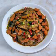 รูปของ Semur Telur Ceplok Wortel