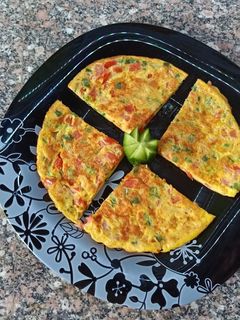 صورة لوصفة بيض اومليت بالخضار 🥚🍅🥕🌶️