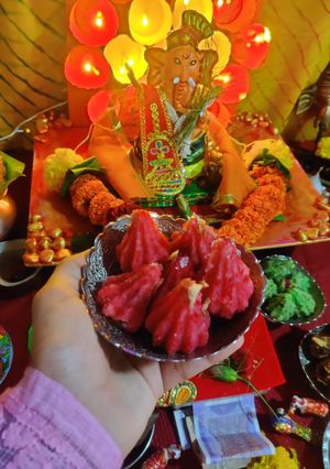 A picture of Rose gulkand modak.