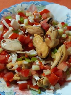 Una foto de Salpicón de mejillones y surimi