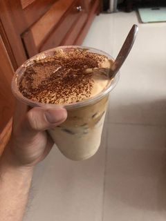 Hình của món Coffee DalgonaTên gọi đáng yêu là cafe bọt biển.