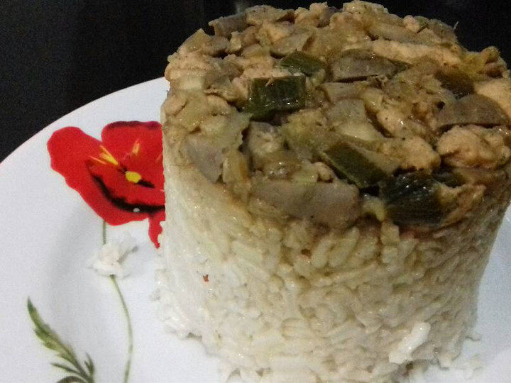 Cara Gampang Menyiapkan Nasi Tim Ayam Jamur yang Enak Banget