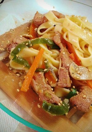 Foto principal de Cerdo lo mein