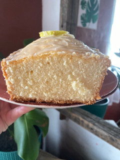 Una foto de Budín de limón 🍋