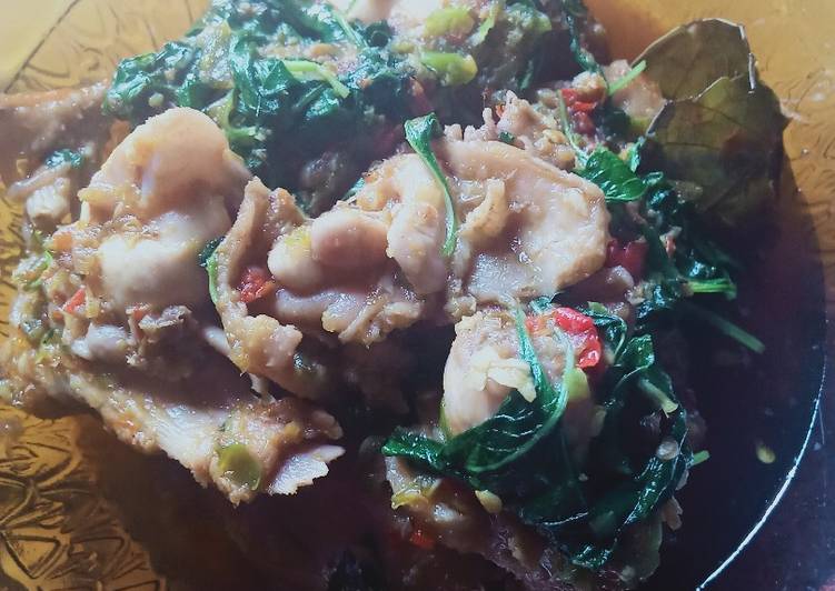 Rica-rica Tulang dan kepala ayam