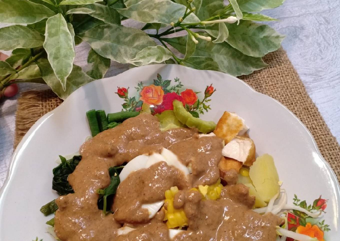 Gado gado siram