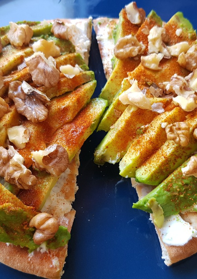 A picture of Avocado toast.