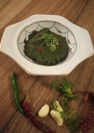 A picture of Mizoram style green chutney.
