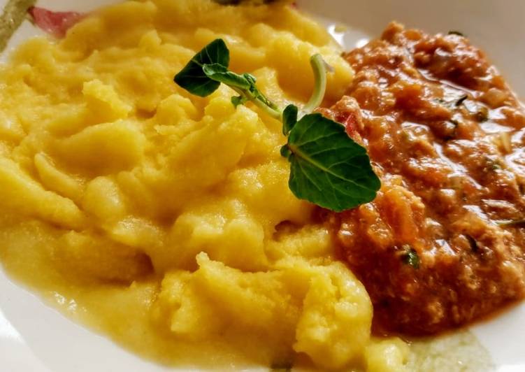 Polenta cremosa com molho de atum - Tudogosreceitas
