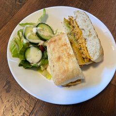 A picture of Curry Chicken Sandwich.