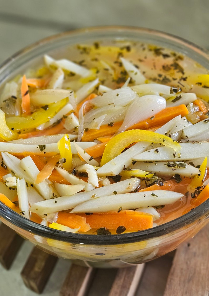 Una foto de Verduras en vinagre