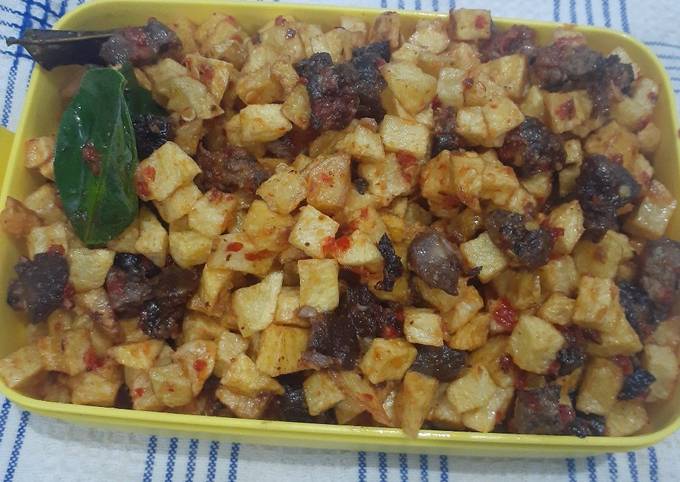 Sambal goreng kentang ati ampela mudah😊