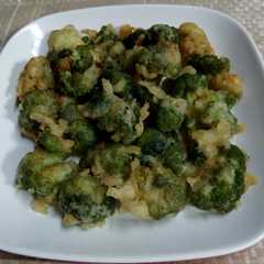 A picture of Brokoli Goreng Tepung.